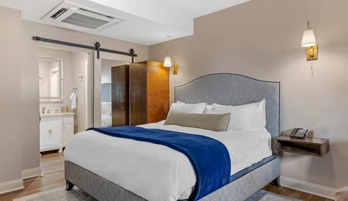 Standard Room, 1 King Bed, Non Smoking
