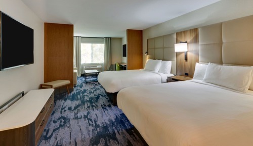 Suite, Multiple Beds, Accessible Bathtub