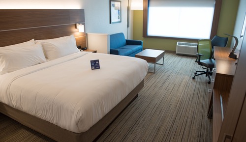 Suite, 1 King Bed with Sofa bed, Accessible (Communication)