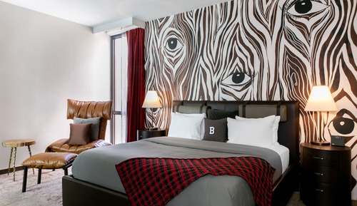 Suite, 2 Bedrooms (2 King, Standard View)