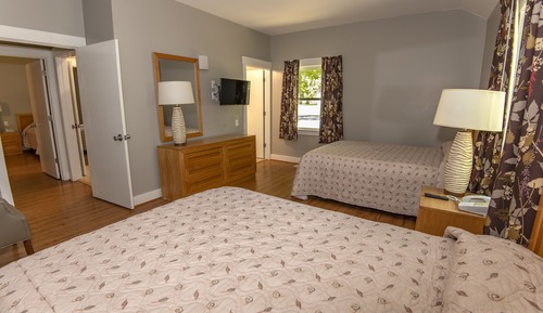 Deluxe Cottage, 2 Bedrooms (2 Bathrooms)