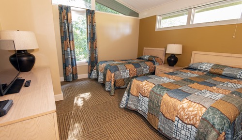 Executive Cottage, 3 Bedrooms (2 Bathrooms)