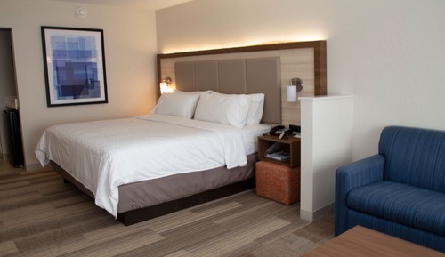 Standard Room, 1 King Bed, Accessible (Communications, Mobility)