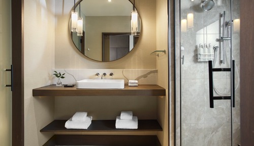 Room, 1 King Bed, Mountain View