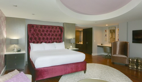 Suite, 1 King Bed (Bridal)