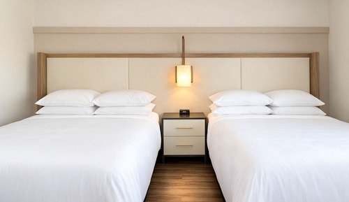 Signature Room, 2 Queen Beds, Balcony, Mountain View