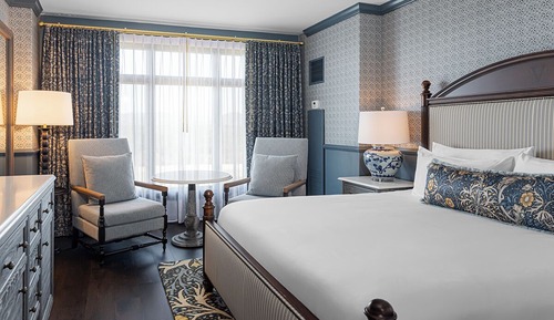 Deluxe Room, 1 King Bed, Accessible