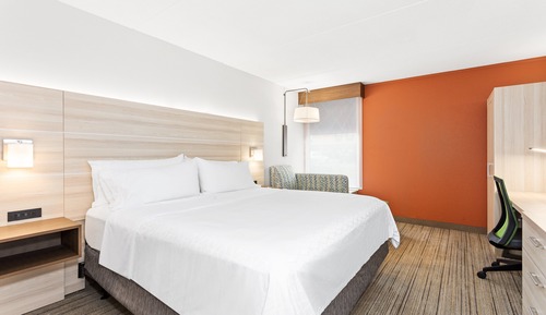 Standard Room, 1 King Bed