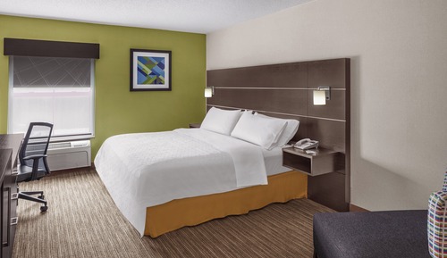 Suite, 1 King Bed with Sofa bed, Ground Floor