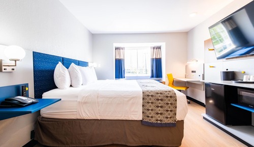 Studio Suite, 1 King Bed, Non Smoking