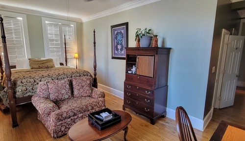 Deluxe Studio Suite, 1 King Bed, Non Smoking