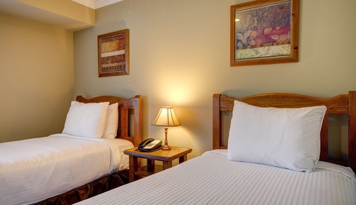 Suite, 3 Bedrooms