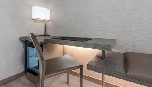 Room, 1 King Bed, Accessible Bathtub, Balcony
