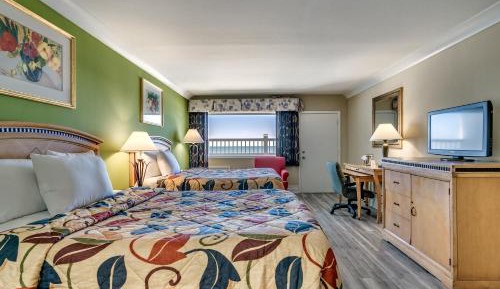 Queen Room Oceanfront