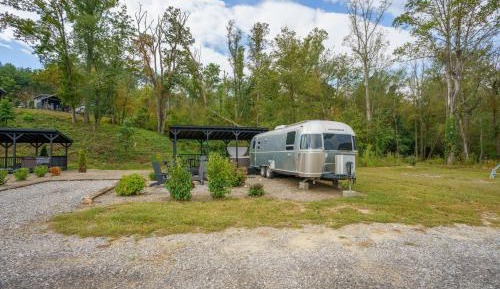 River View Airstream with Hot Tub