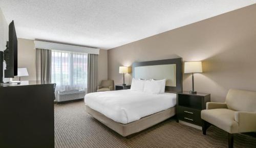 King Room with Bath Tub - Communication Assistance/Non-Smoking