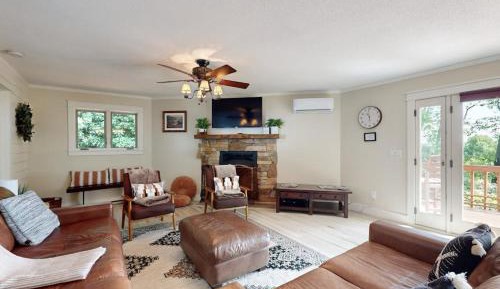 Three-Bedroom Vacation Home 