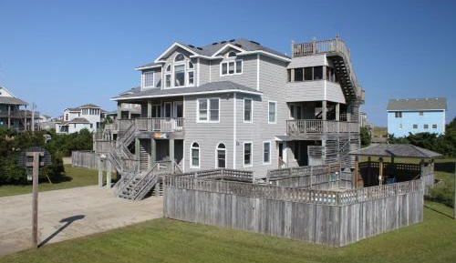 Seven-Bedroom House