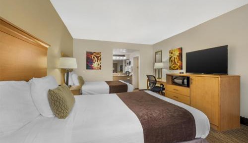 Double Room with Two Double Beds and Bath Tub - Mobility Accessible/Non-Smoking