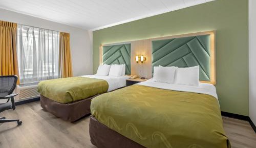 Queen Suite with Two Queen Beds - Non Smoking