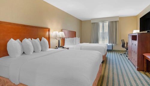 Queen Suite with Two Queen Beds - First Floor