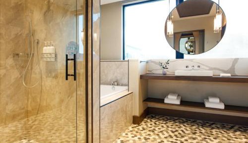 King Studio Suite City View