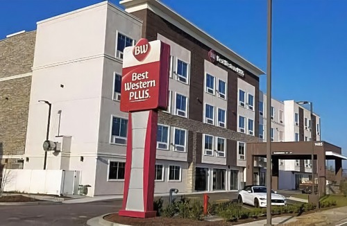 Jeffersonville - Clarksville Hotel | Best Western Plus Louisville North