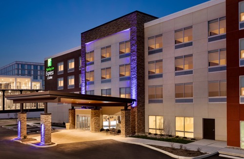Roselawn Finance Hotel | Holiday Inn Express & Suites - Cincinnati NE - Red Bank Road, an Ihg Hotel