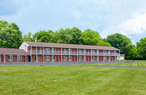 Woodstock Hotel | Econo Lodge Woodstock - Shenandoah Valley I-81