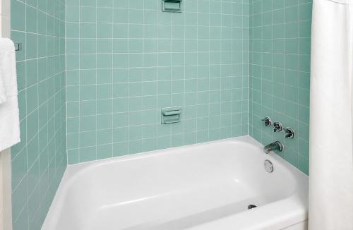 Spottswood Hotel | Hometown Inn Staunton VA near Hwy 11