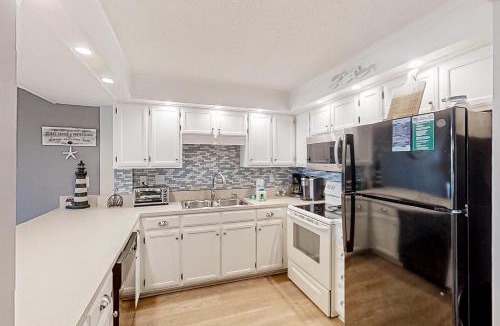 North Myrtle Beach Apartment | Sea Marsh 1002
