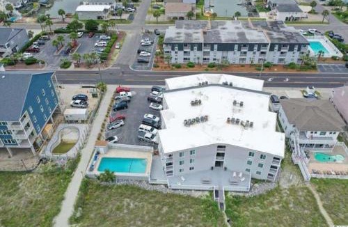 North Myrtle Beach Apartment | Beachy Condo right on Oceanfront