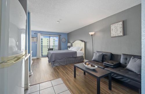 Myrtle Beach Apartment | Oceanview Studio, 11th Floor