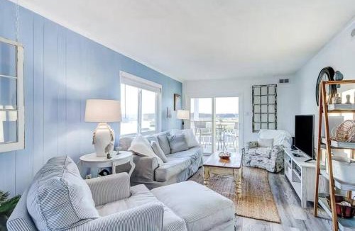 North Myrtle Beach Apartment | Cherry Grove's Pelican Watch