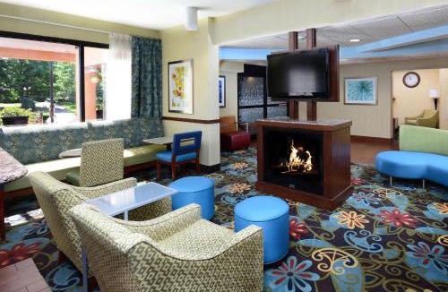 Cornelius Hotel | Hampton Inn Charlotte North Lake Norman