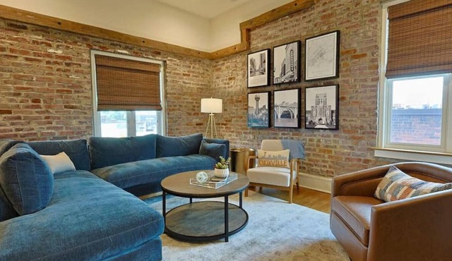 Luxury Townhome Walkable to Old City & DT Knox