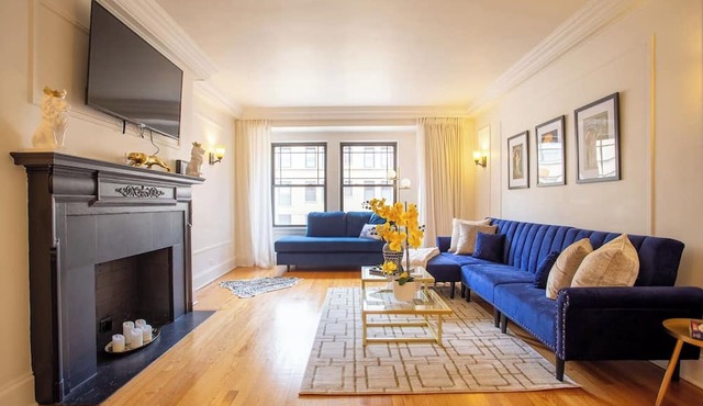 Downtown Mag Mile Sleep 20 | 6bd/6ba